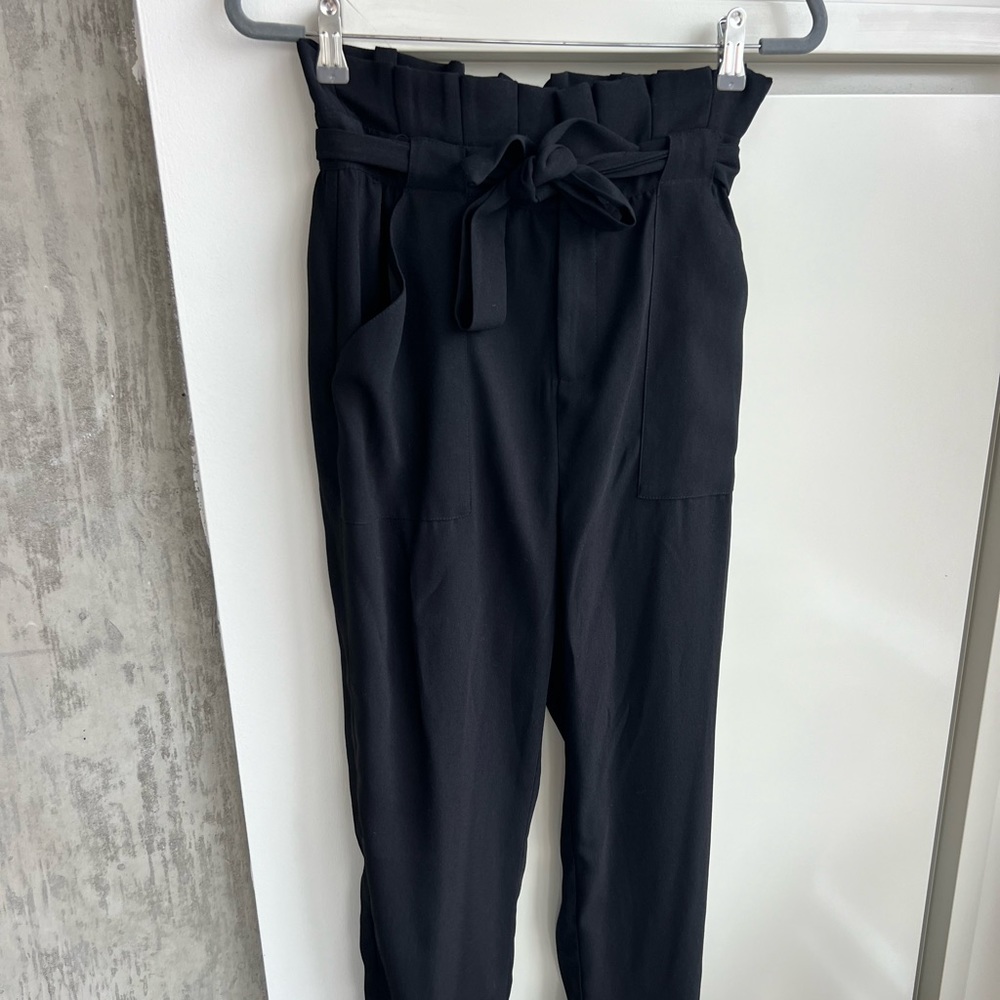 Cupcake and Cashmere ruffle top pants